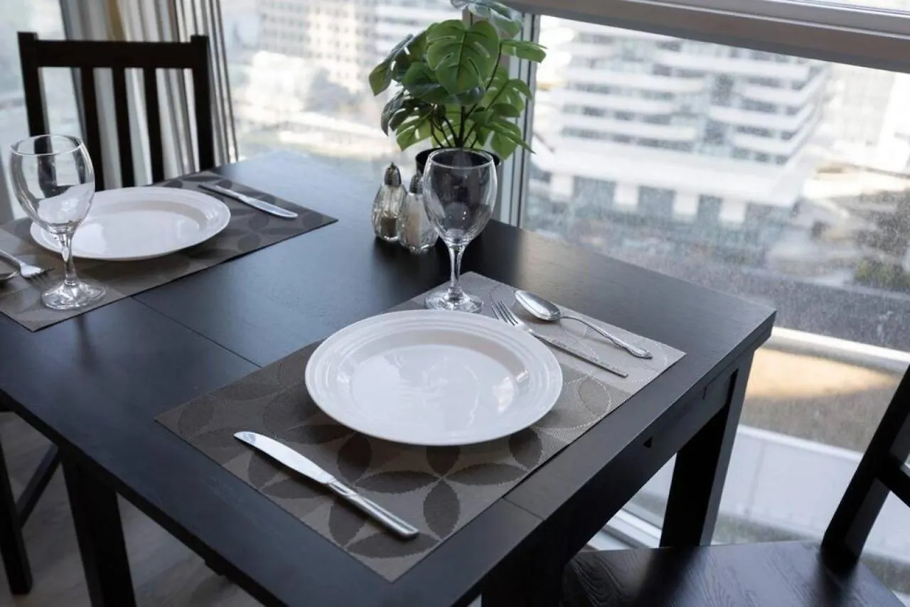 Classy 1Br Plus Den W Amazing Skyline View And Wfh Toronto Kanada